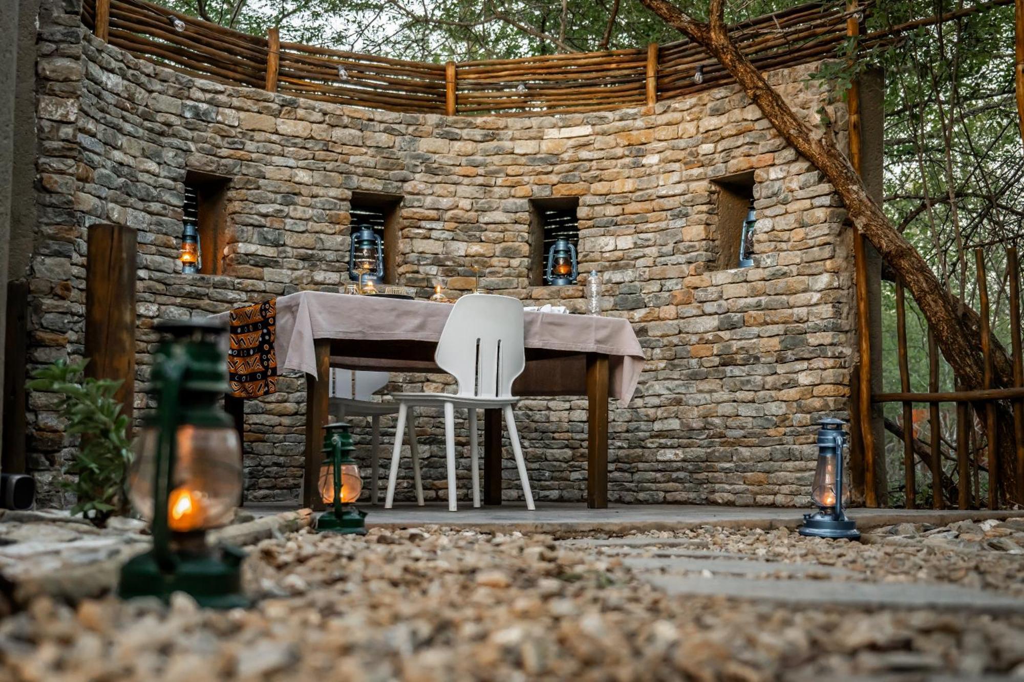 Grace Of Africa, Couples 5 Star Nature Lodge Marloth Park Exterior photo